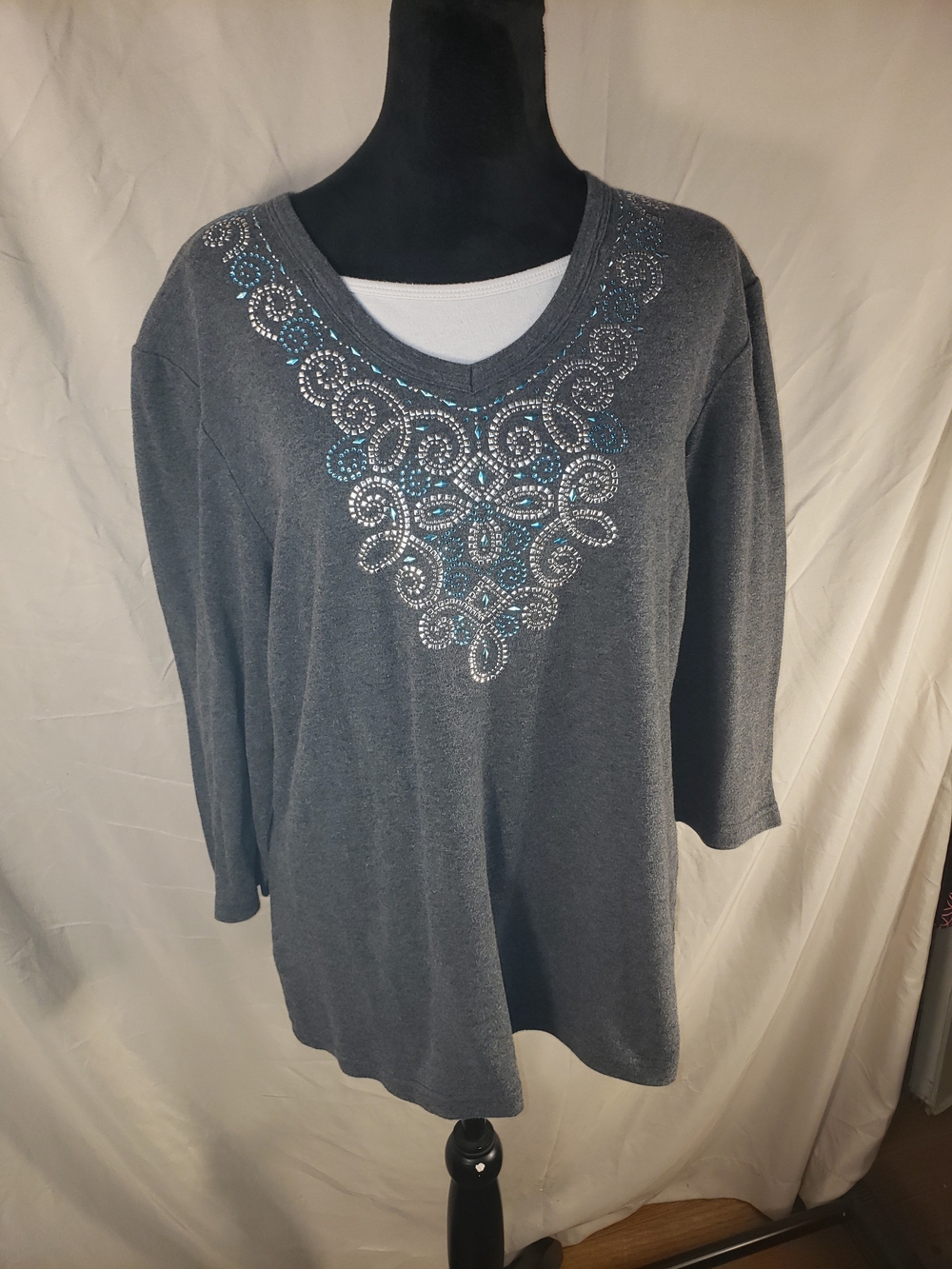 Women's Decorated Originals Gray Embellished V-Neck Top - L